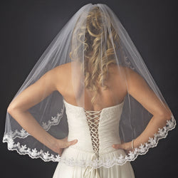 Bridal Wedding Single Layer Fingertip Length Veil with Scalloped Embroidered Edge