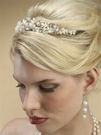 Bridal Tiara with Freshwater Clusters